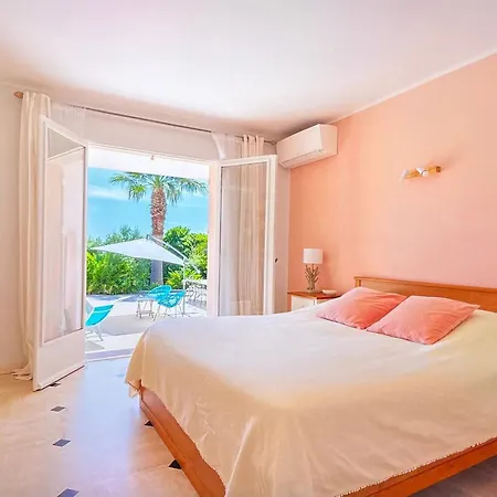 Magnificent Sea View Pool Near Beaches *